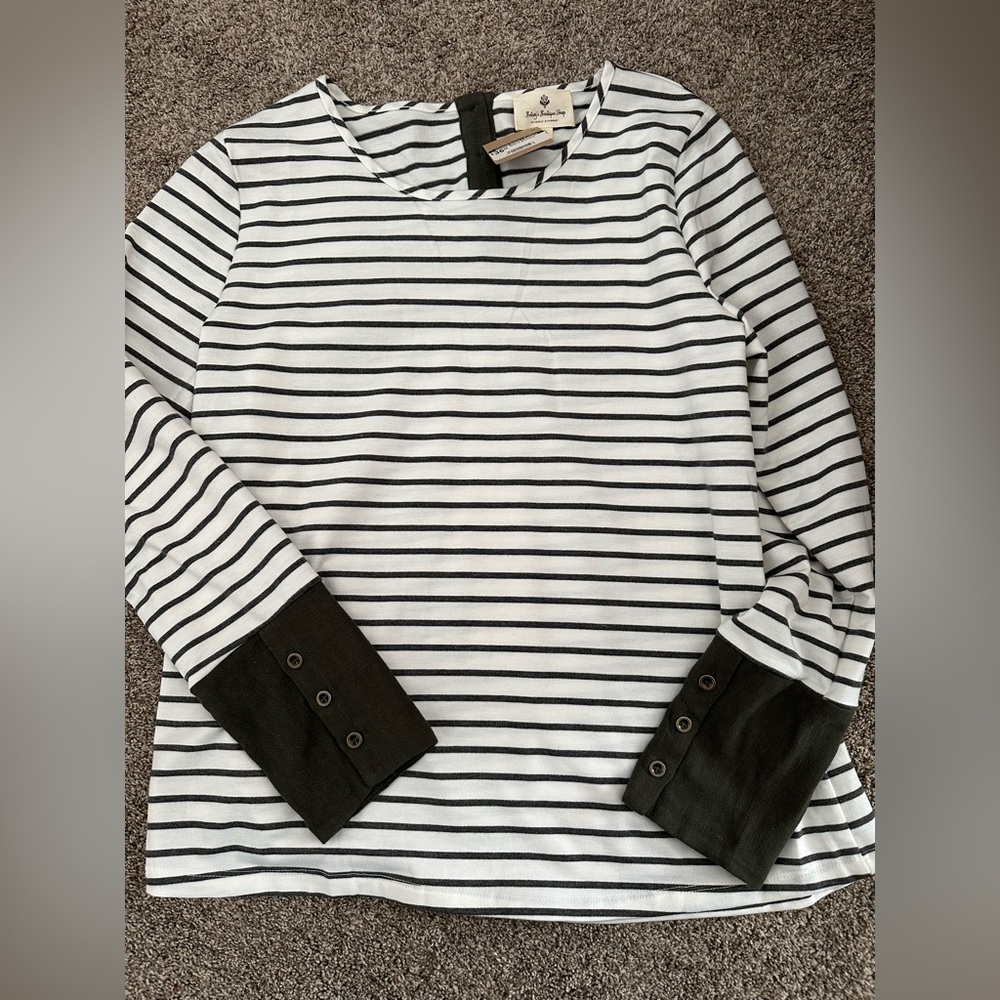 NWT Betsey’s Boutique top